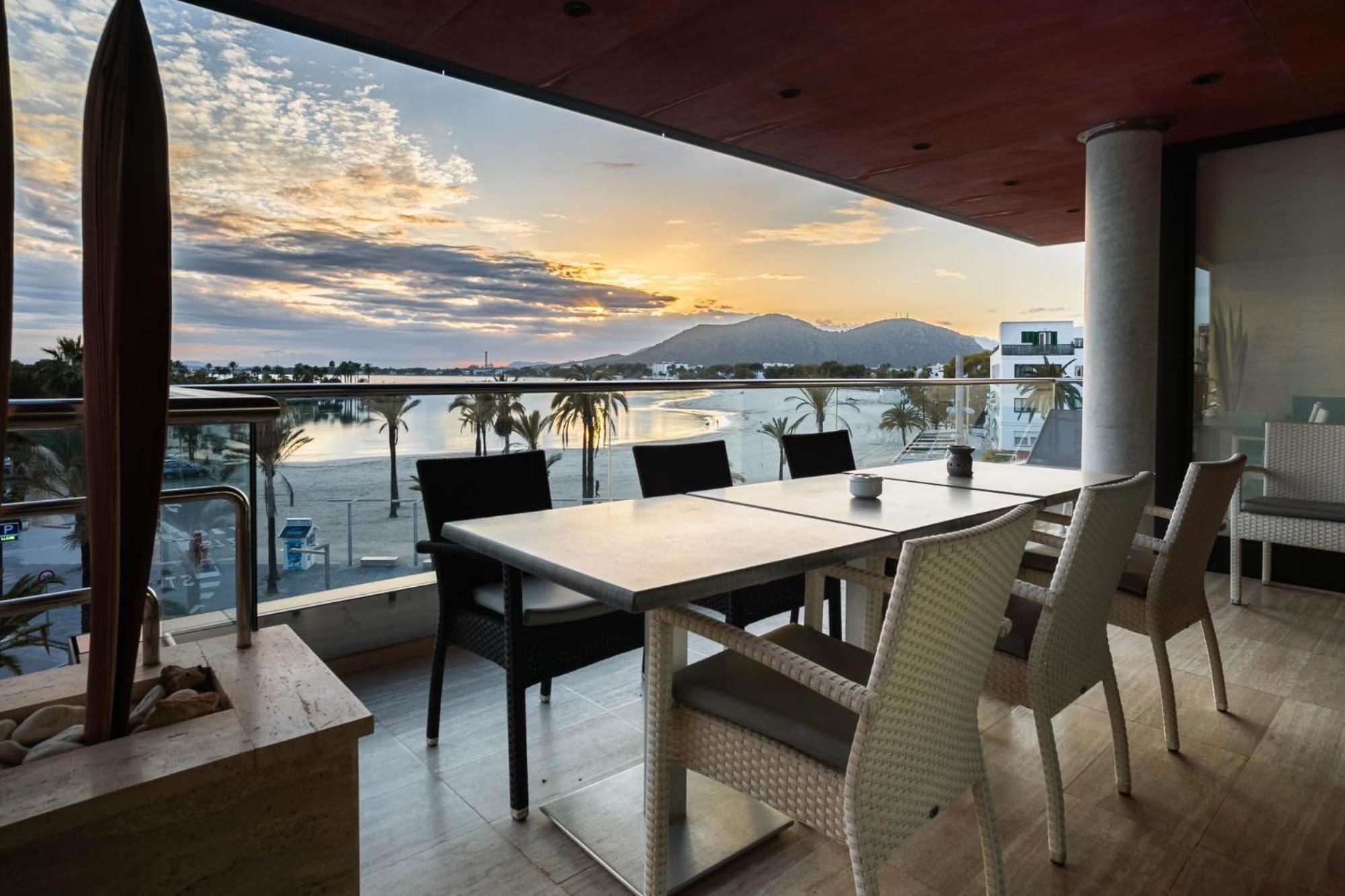 Luxury sea view Apartment in Puerto de Alcudia Exterior foto